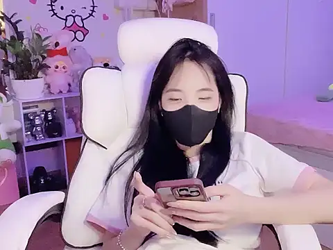 keelinnn19 online show from 10-30-25, 11:05