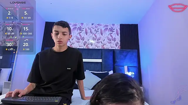 NickandAbby  online show from 10-21-25, 12:39