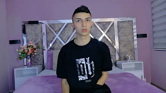 NickandAbby  online show from 10-27-25, 12:09