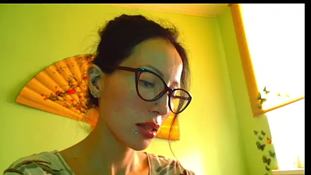 KiotoShine online show from 10-20-25, 09:43