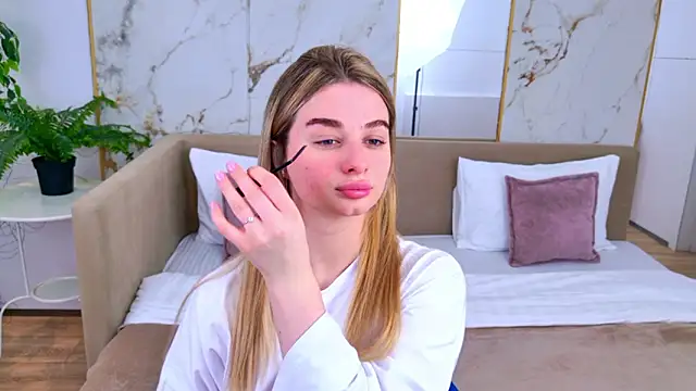 SweetyLicky online show from 03-08-26, 04:11