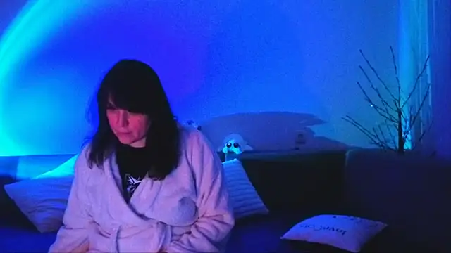 Bella Hillss online show from 02-09-26, 07:07