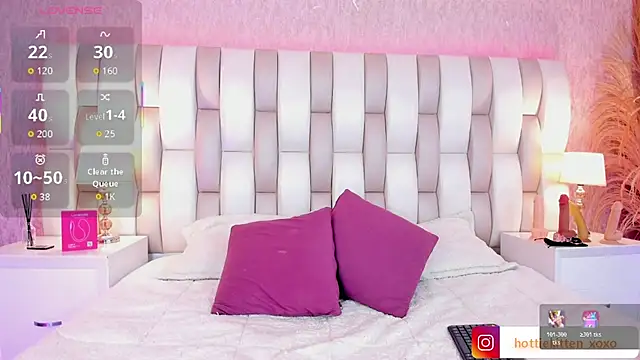 Viollet xoxo online show from 02-03-26, 08:03