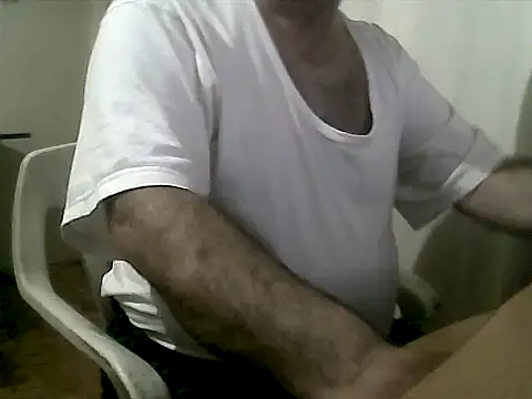 Snapshot of gerek27 chatting on 05-13-26, 10:06 gerek27 online show from 05-13-26, 10:06