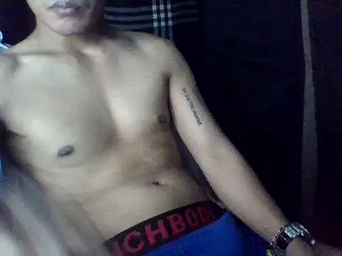 Snapshot of hell1212_25 chatting on 05-13-26, 04:37 hell1212 25 online show from 05-13-26, 04:37