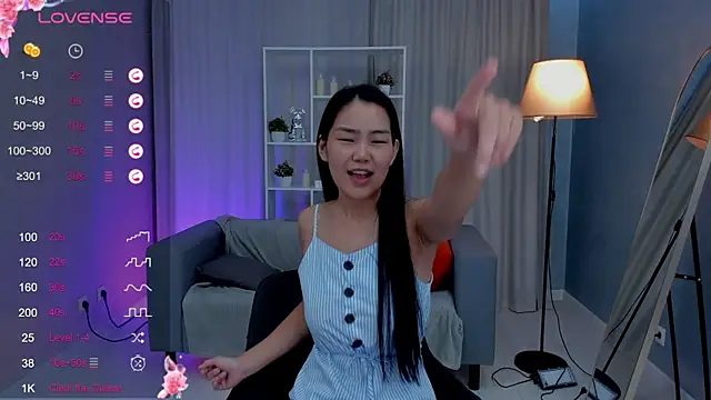 Snapshot of AsianCheek chatting on 10-24-25, 01:35 AsianCheek online show from 10-24-25, 01:35