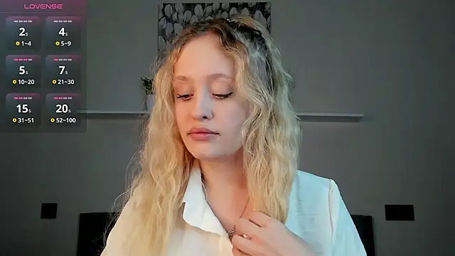 Julliakoill online show from 11-19-25, 09:20