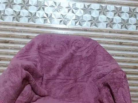 Snapshot of dimpyi chatting on 01-12-26, 06:02 dimpyi online show from 01-12-26, 06:02