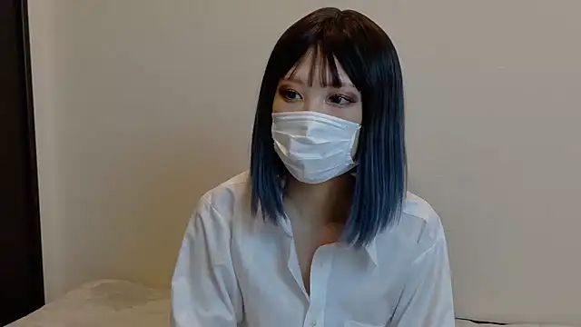 sarina at online show from 09-30-25, 04:28