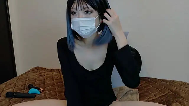 sarina at online show from 12-16-25, 04:28