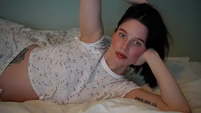 Snapshot of ellaa91 chatting on 04-03-26, 04:49 ellaa91 online show from 04-03-26, 04:49