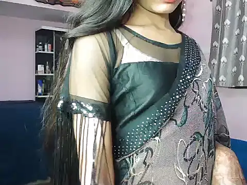 ROSE GOLDE online show from 10-14-25, 03:24