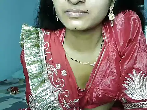 ROSE GOLDE online show from 06-14-26, 10:01