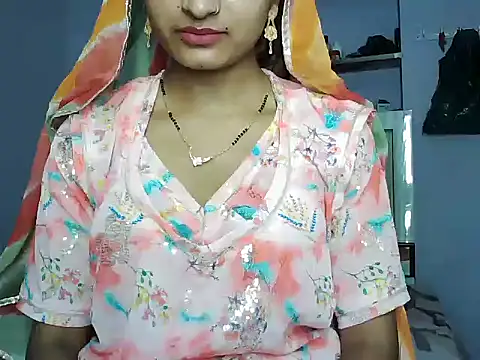 ROSE GOLDE online show from 06-16-26, 10:29