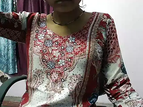 ROSE GOLDE online show from 07-18-26, 07:12
