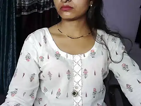 ROSE GOLDE online show from 07-19-26, 06:17