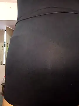 hotmanshi online show from 10-15-25, 03:17