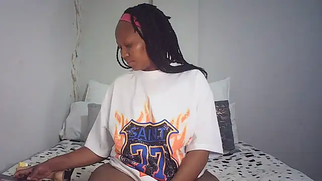 Snapshot of CouplesX96xx chatting on 06-12-26, 10:30 CouplesX96xx online show from 06-12-26, 10:30