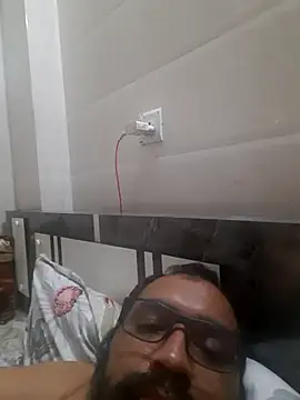 Hot-boy077 online show from 09-30-25, 06:02