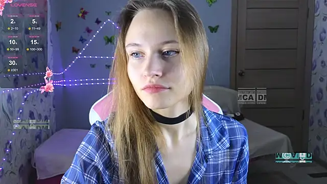 Snapshot of Armurra15 chatting on 11-19-25, 03:28 Armurra15 online show from 11-19-25, 03:28