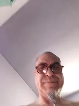 Snapshot of Sp71 chatting on 02-17-26, 06:14 Sp71 online show from 02-17-26, 06:14