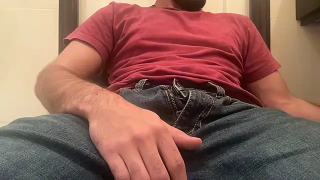 Snapshot of HorneyCowboy154 chatting on 10-29-25, 04:04 HorneyCowboy154 online show from 10-29-25, 04:04