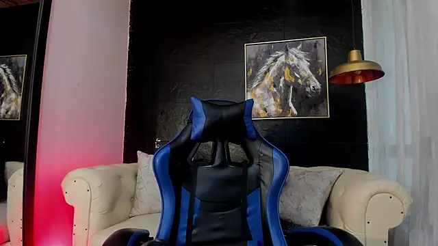 Maximo Wolff online show from 10-04-25, 08:07