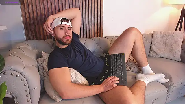 Maximo Wolff online show from 03-23-26, 12:36