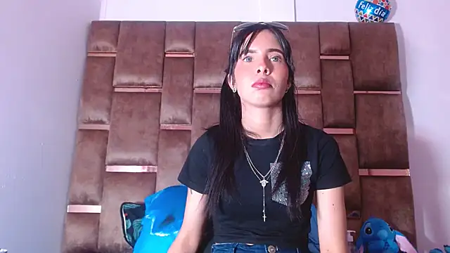 Snapshot of Alexahotz chatting on 09-13-25, 05:40 Alexahotz online show from 09-13-25, 05:40