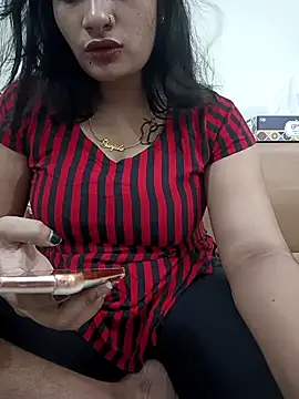 Snapshot of Disha-sexy chatting on 09-28-25, 07:19 Disha-sexy online show from 09-28-25, 07:19