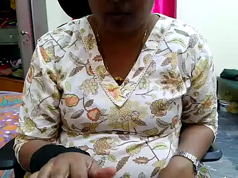 Snapshot of ammu1990 chatting on 03-23-26, 07:45 ammu1990 online show from 03-23-26, 07:45