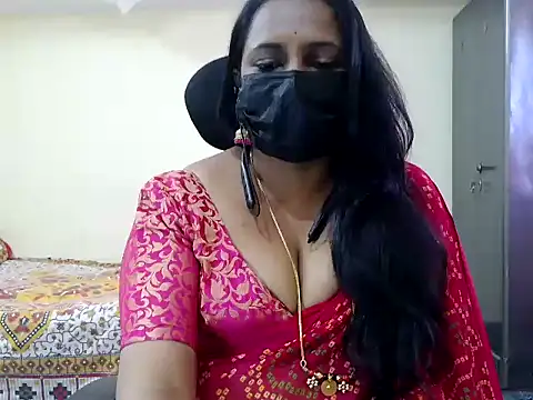 Snapshot of ammu1990 chatting on 06-15-26, 06:04 ammu1990 online show from 06-15-26, 06:04