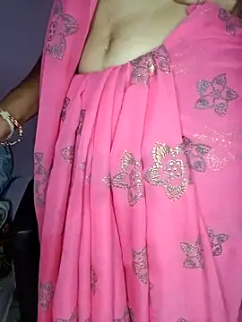 Snapshot of Nidhi_lovely chatting on 12-15-25, 03:44 Nidhi lovely online show from 12-15-25, 03:44