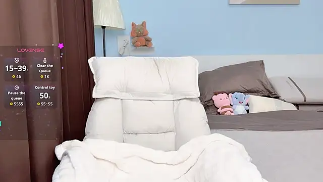 ViViennepp online show from 10-19-25, 06:30