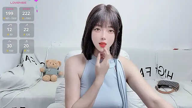 uikyy1 online show from 10-21-25, 12:50