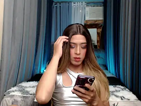 Yourscarlette Slut online show from 11-07-25, 01:16