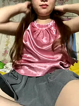 Snapshot of MissAnna_lovely chatting on 12-17-25, 05:46 MissAnna lovely online show from 12-17-25, 05:46