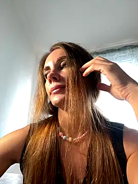 LucieMack online show from 09-09-25, 08:36