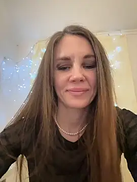 LucieMack online show from 11-24-25, 03:45