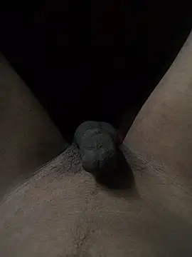 Snapshot of playboy100N chatting on 11-14-25, 06:50 playboy100N online show from 11-14-25, 06:50