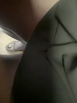 Snapshot of HiddenHoneyLDN chatting on 01-14-26, 11:49 HiddenHoneyLDN online show from 01-14-26, 11:49