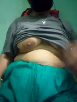 Snapshot of Maria_Mahi chatting on 11-05-25, 01:16 Maria Mahi online show from 11-05-25, 01:16