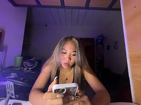 PinayLina18 online show from 07-07-26, 04:00