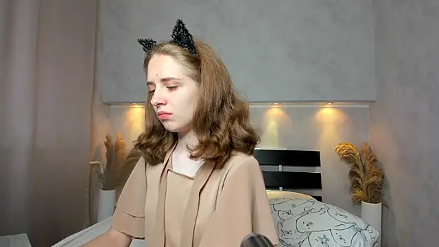 Camilla Kelly online show from 09-14-25, 12:10