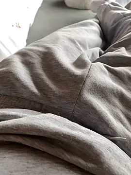 Snapshot of andrey1887 chatting on 09-26-25, 08:51 andrey1887 online show from 09-26-25, 08:51