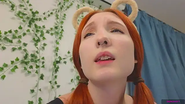 Olivia Rid  online show from 11-18-25, 08:46