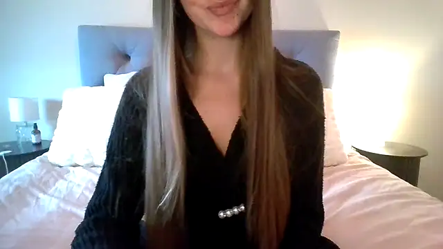 Snapshot of TaylorWest62 chatting on 10-23-25, 11:53 TaylorWest62 online show from 10-23-25, 11:53