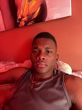 Brycce santos online show from 10-06-25, 02:03