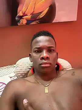 Brycce santos online show from 10-07-25, 11:07