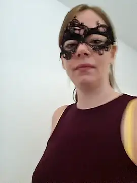 Squirtingcouple9094 online show from 10-30-25, 07:43